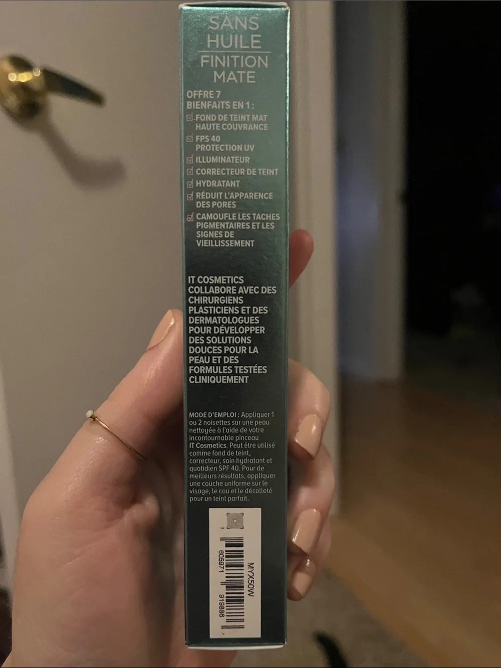 it cosmetics CC+ Oil-Free Matte Cream SPF 40 - Rich Honey